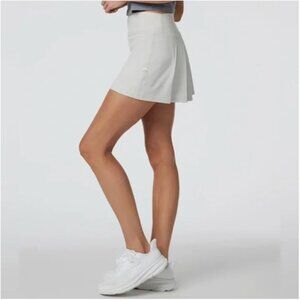 Vuori Halo Performance Skirt in Salt Heather